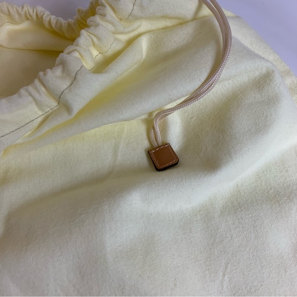 Tumi Dust Cover Bag with Drawstring Top - Picture 7 of 9